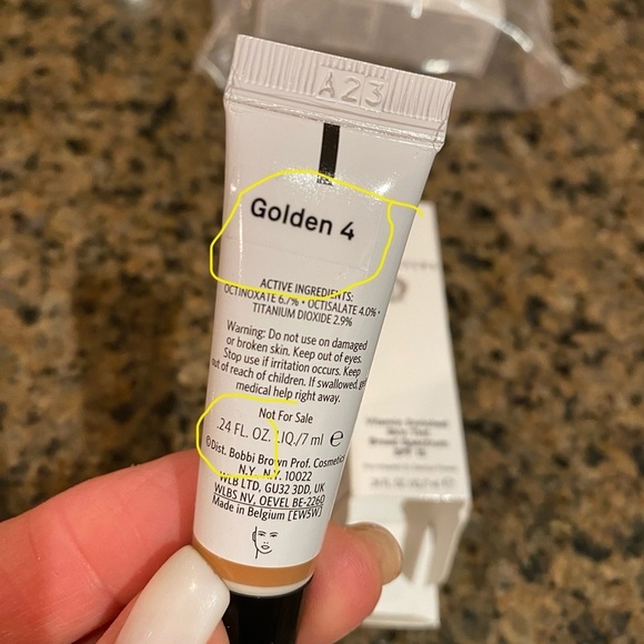 Bobbi Brown Golden 4 Tint TRAVEL Size .24 oz In box, 12 available for bundling - Picture 2 of 9